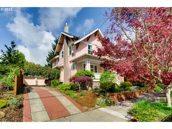 129 NE 24TH AVE, Portland, OR 97232