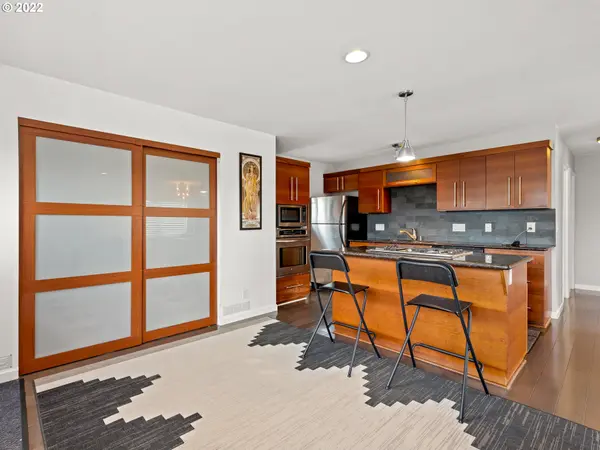 124 SE 73RD AVE, Portland, OR 97215