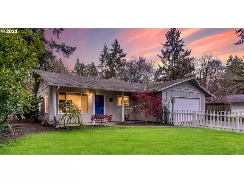 6025 KENNY ST, Lake Oswego, OR 97035