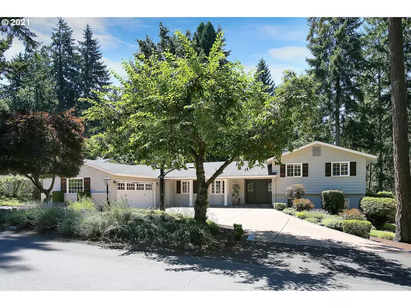 2600 DELLWOOD DR, Lake Oswego, OR 97034