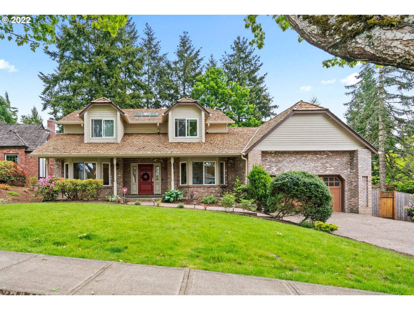 Lake Oswego, OR 97035,4198 GLACIER LILY ST