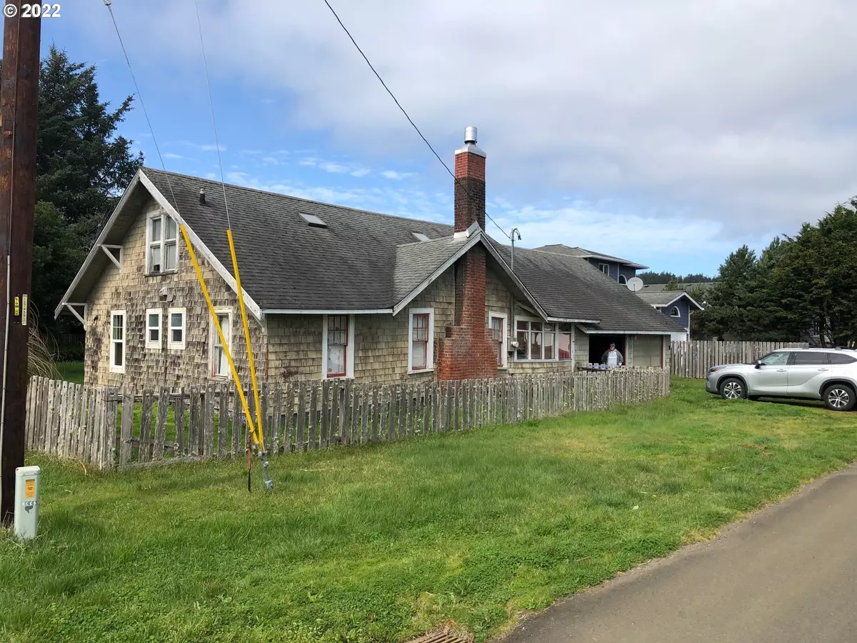 Waldport, OR 97394,820 N BAY ST