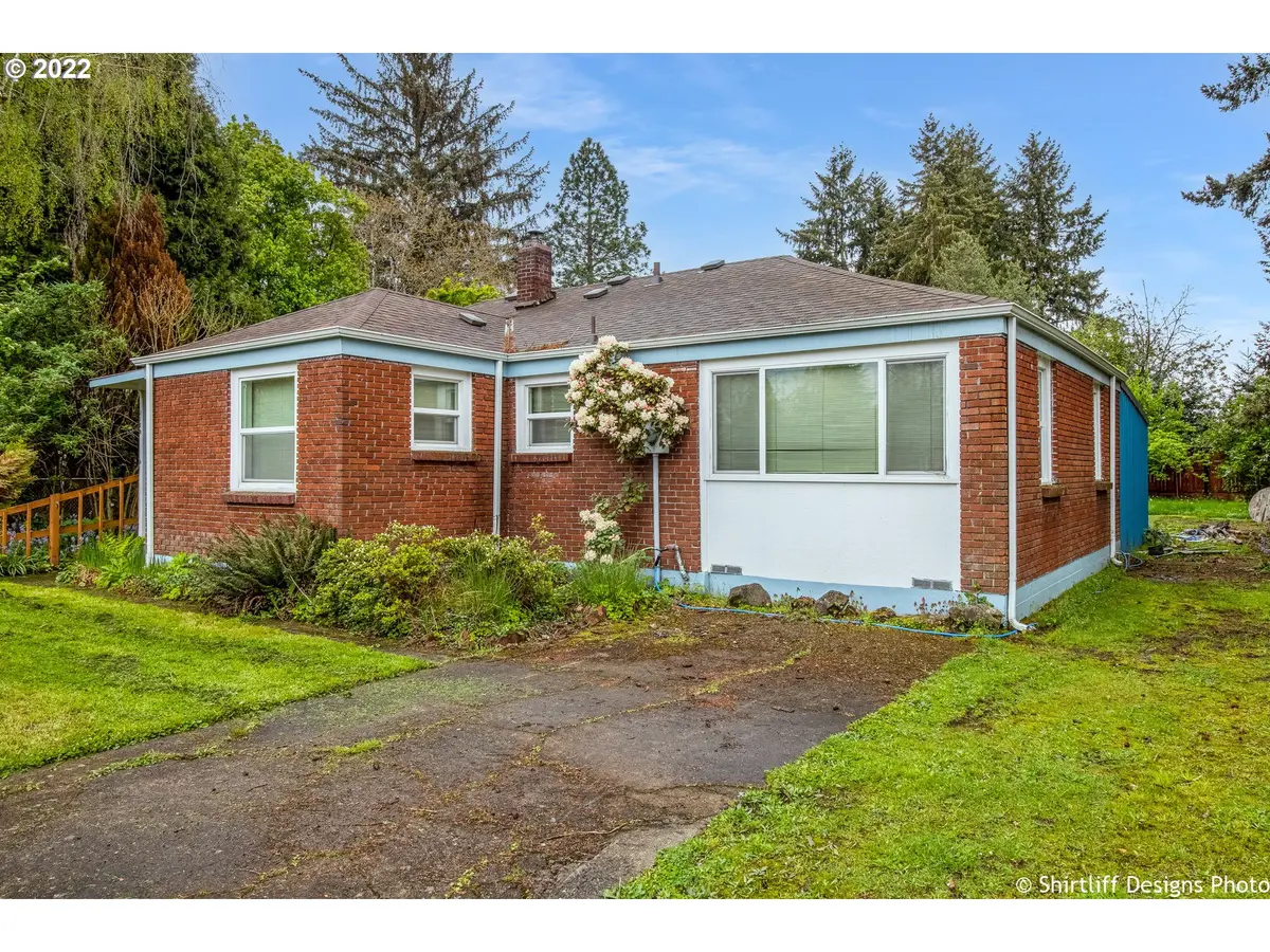 3160 HARLOW RD, Eugene, OR 97401