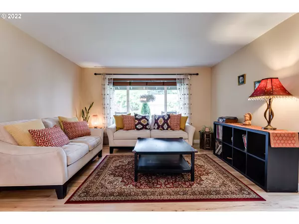 Eugene, OR 97401,1565 VICTORIAN WAY