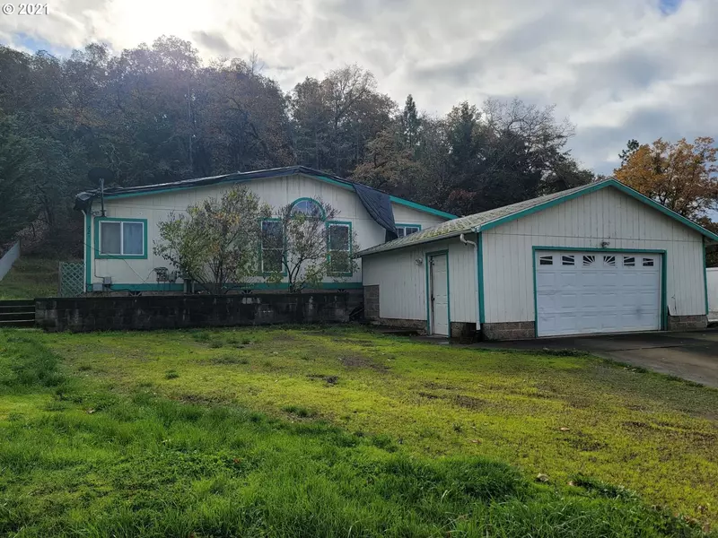 224 AKER DR, Myrtle Creek, OR 97457