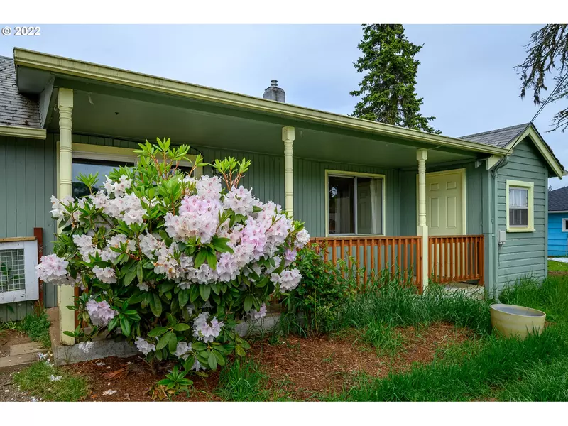 755 SW CHERRY AVE, Willamina, OR 97396