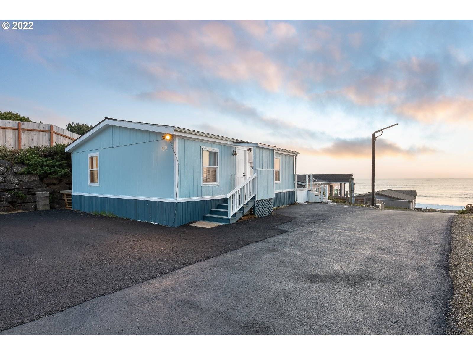 Depoe Bay, OR 97341,4875 N HWY 101 #19