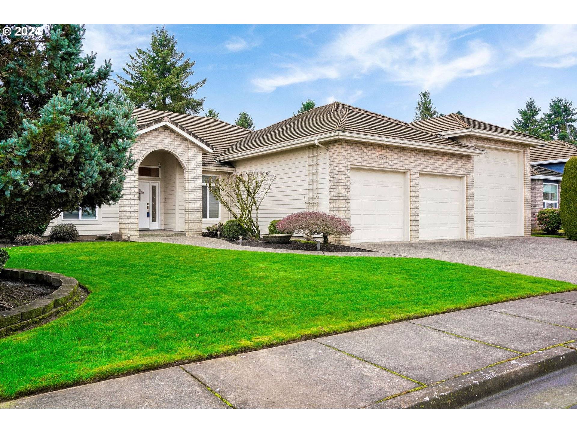 6647 HOGAN DR N, Keizer, OR 97303