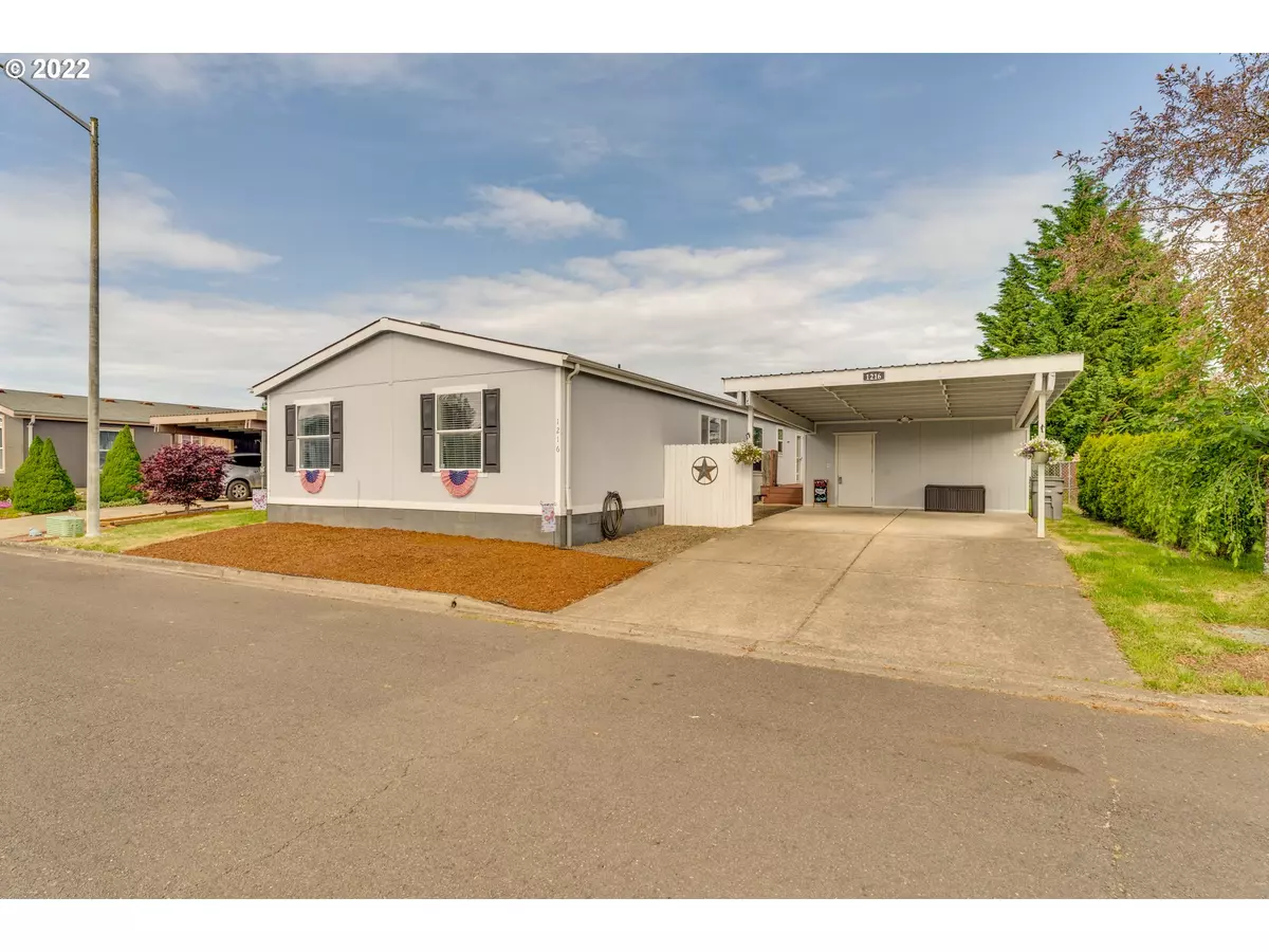 Mc Minnville, OR 97128,1216 SW Emma DR