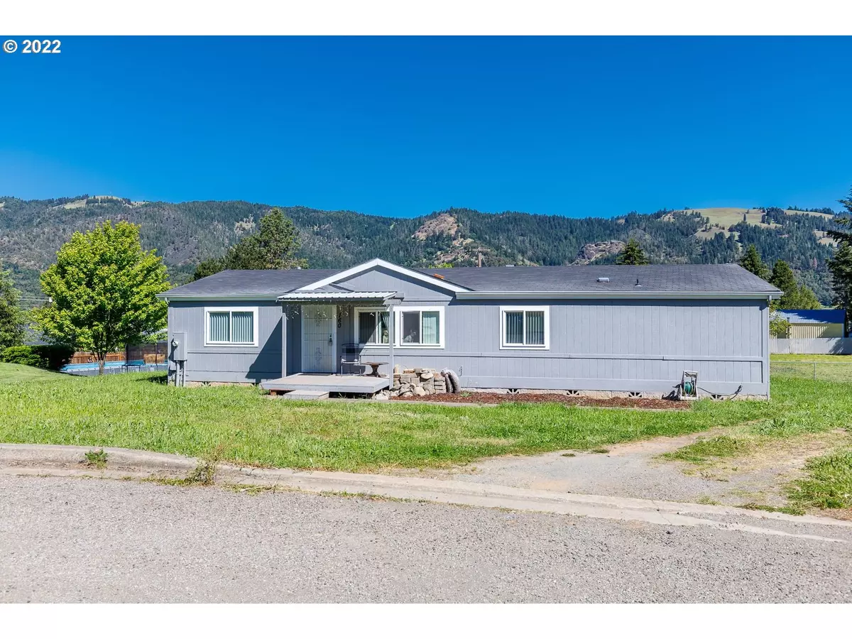 Myrtle Creek, OR 97457,160 BROKEN BOW CT