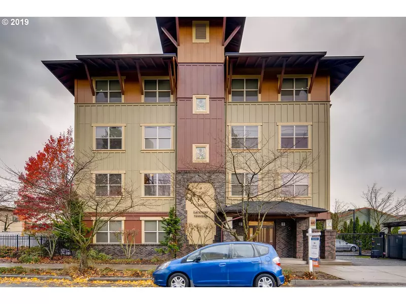 400 NE 100TH AVE #310, Portland, OR 97220