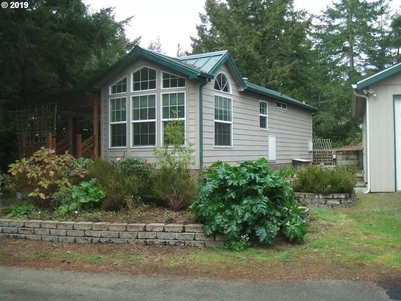 255 OUTER DR, Florence, OR 97439