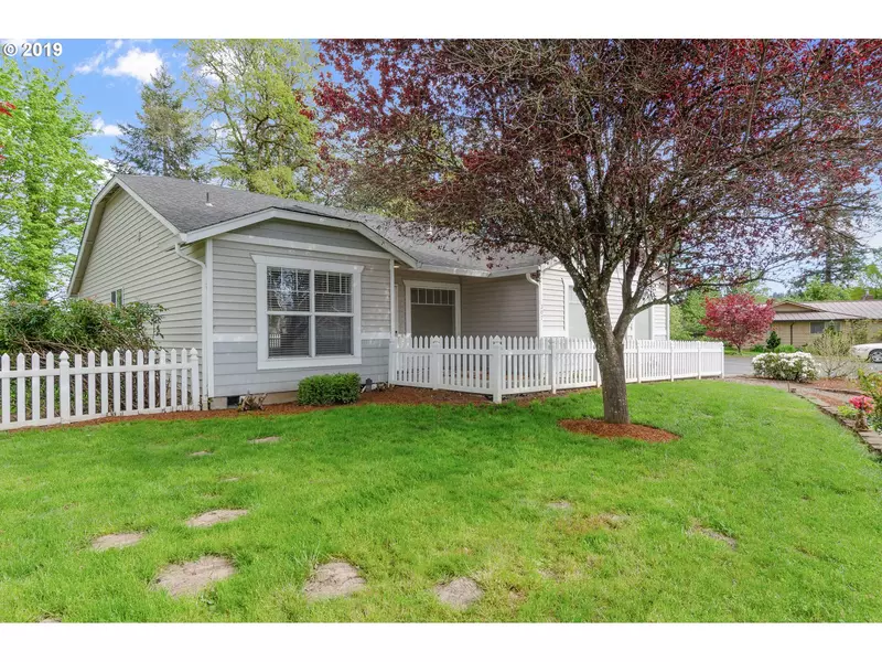 307 W 3RD CT, La Center, WA 98629