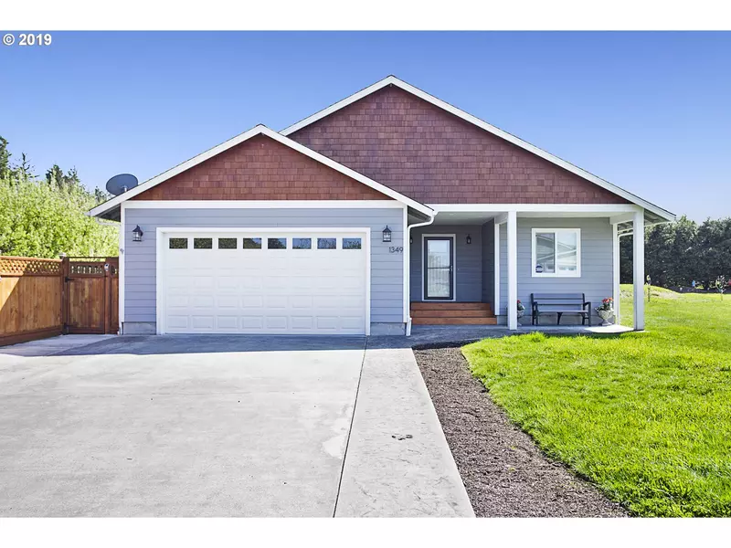 1349 Bailey LN, Gearhart, OR 97138