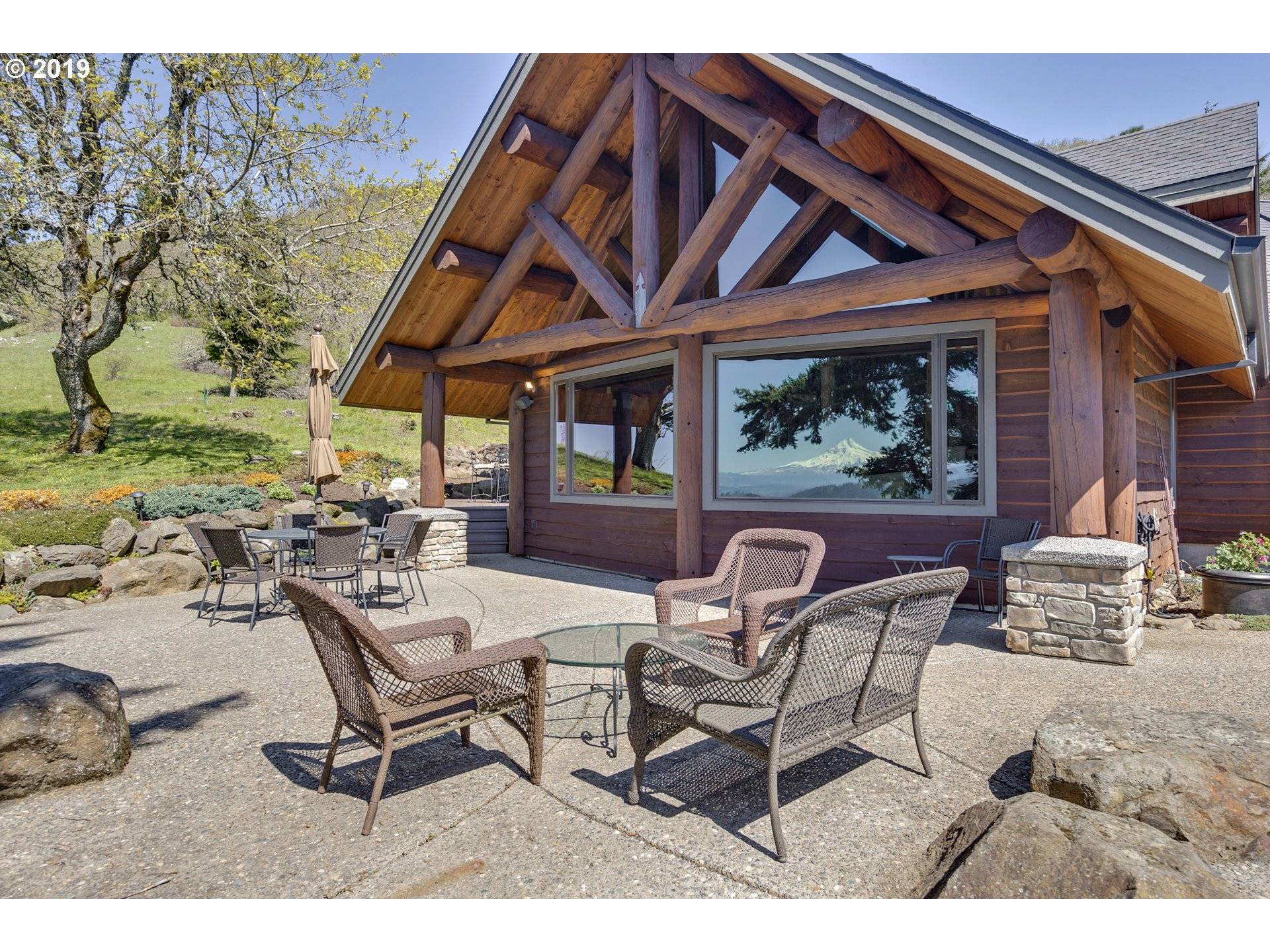 White Salmon, WA 98672,397 COURTNEY RD