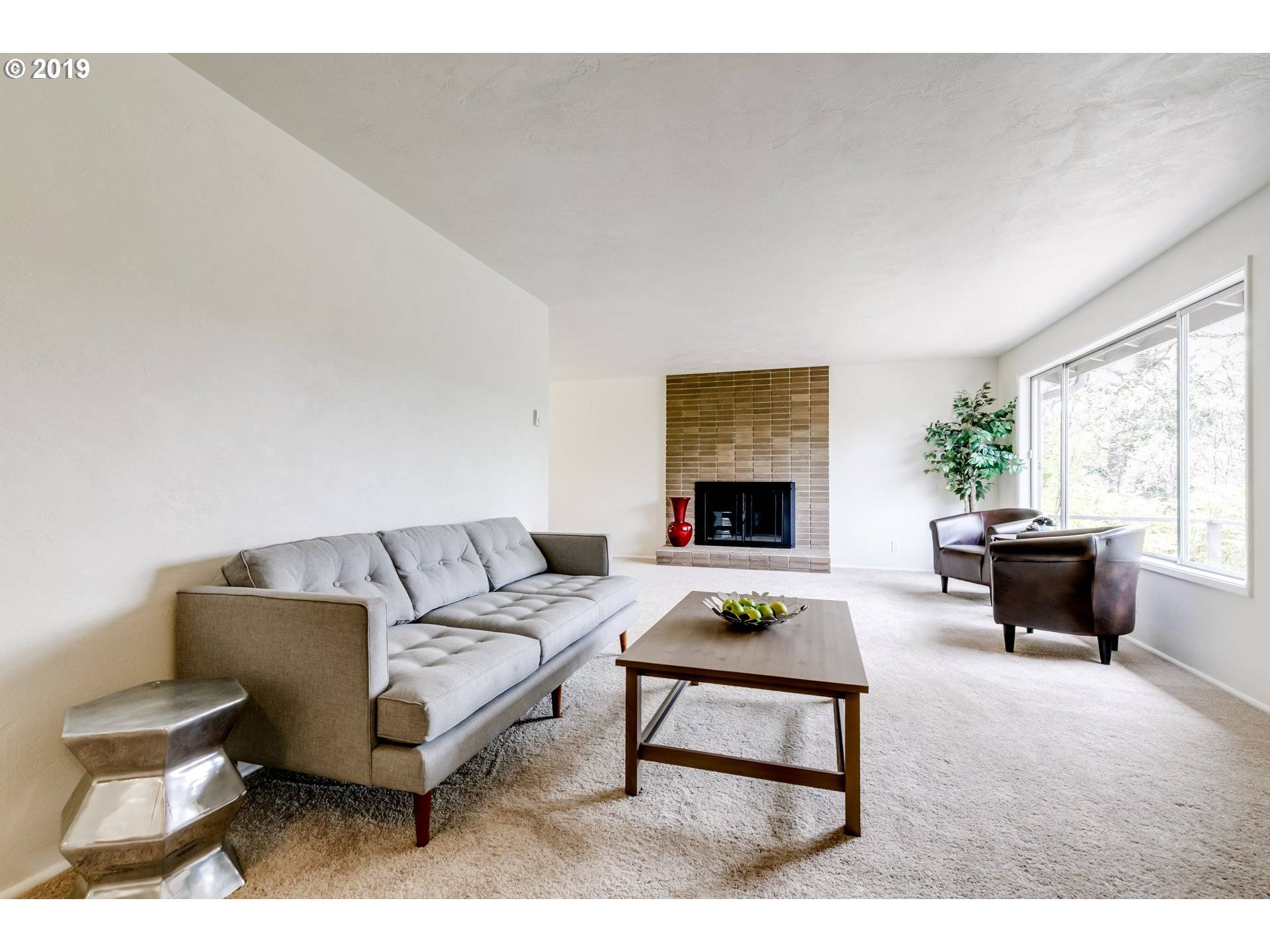 Eugene, OR 97405,3845 UNIVERSITY ST