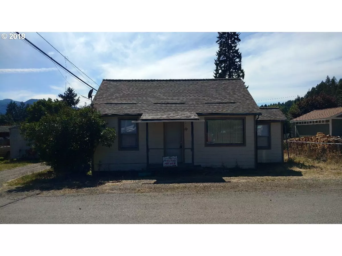 Oakridge, OR 97463,76448 MAPLE ST