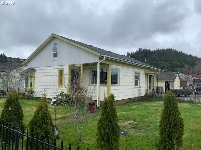 Reedsport, OR 97467,1209 HAWTHORNE AVE