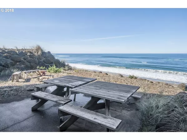 Gleneden Beach, OR 97388,5745 EL MAR AVE