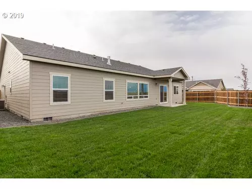 Hermiston, OR 97838,1709 SW 9TH ST