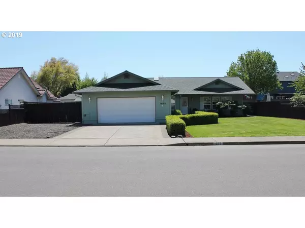 1675 W 13TH AVE, Junction City, OR 97448