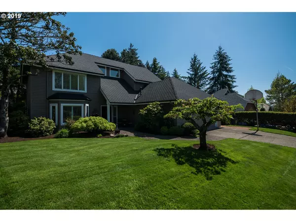 14292 MEADOW GRASS ST, Lake Oswego, OR 97035