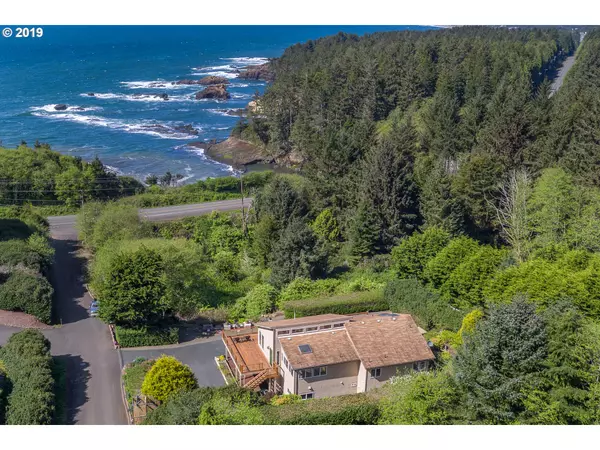 75 BOILER BAY ST, Depoe Bay, OR 97341