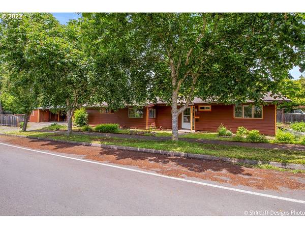 855 W 24TH AVE, Eugene, OR 97405