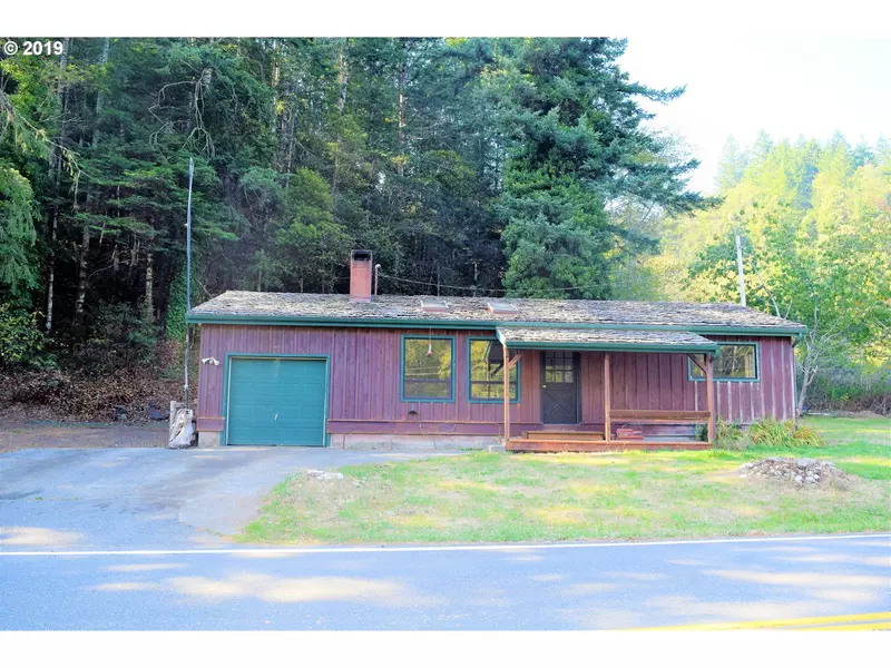 32304 CEDAR VALLEY RD, Gold Beach, OR 97444