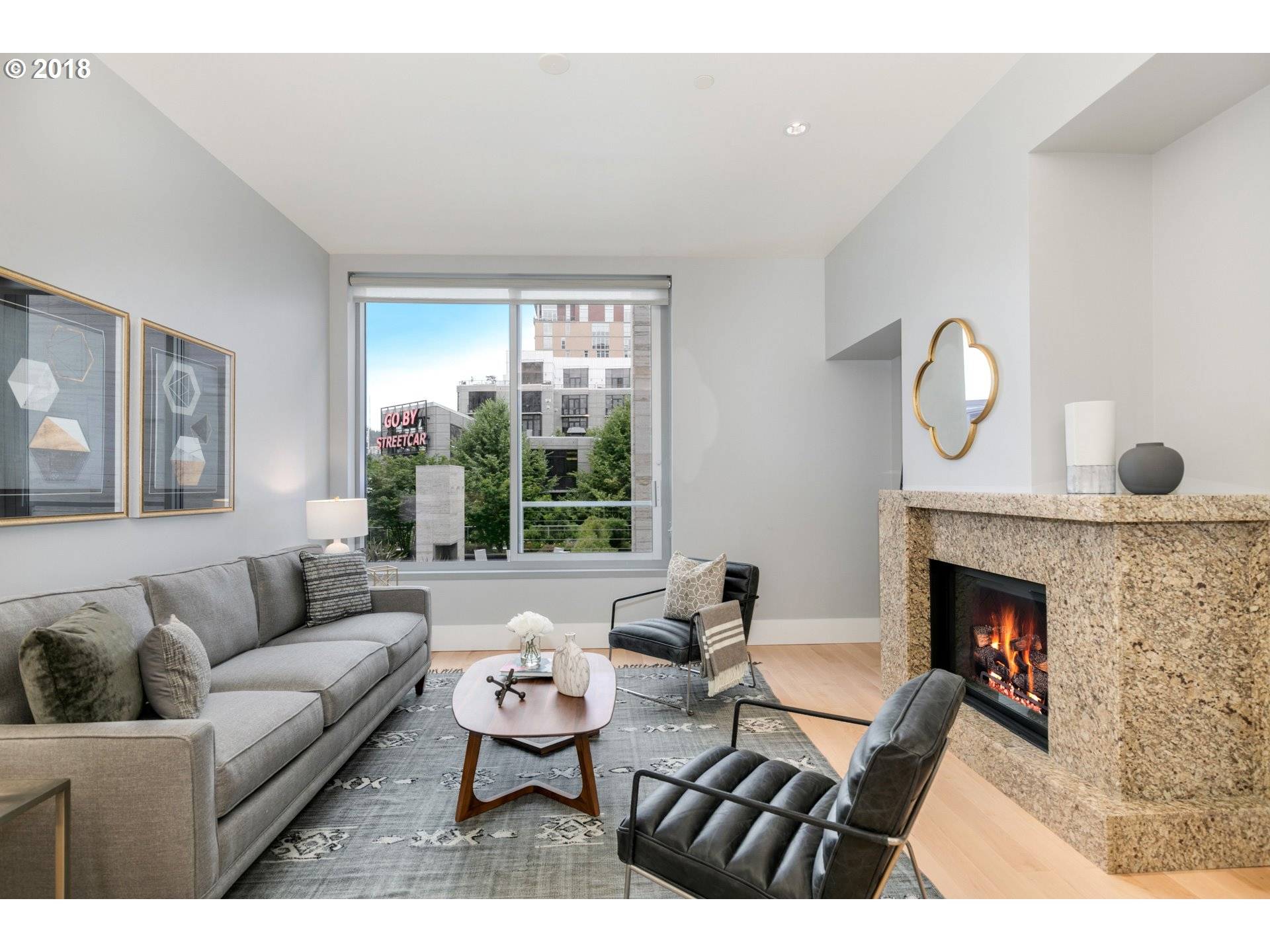 Portland, OR 97209,1001 NW LOVEJOY ST #309