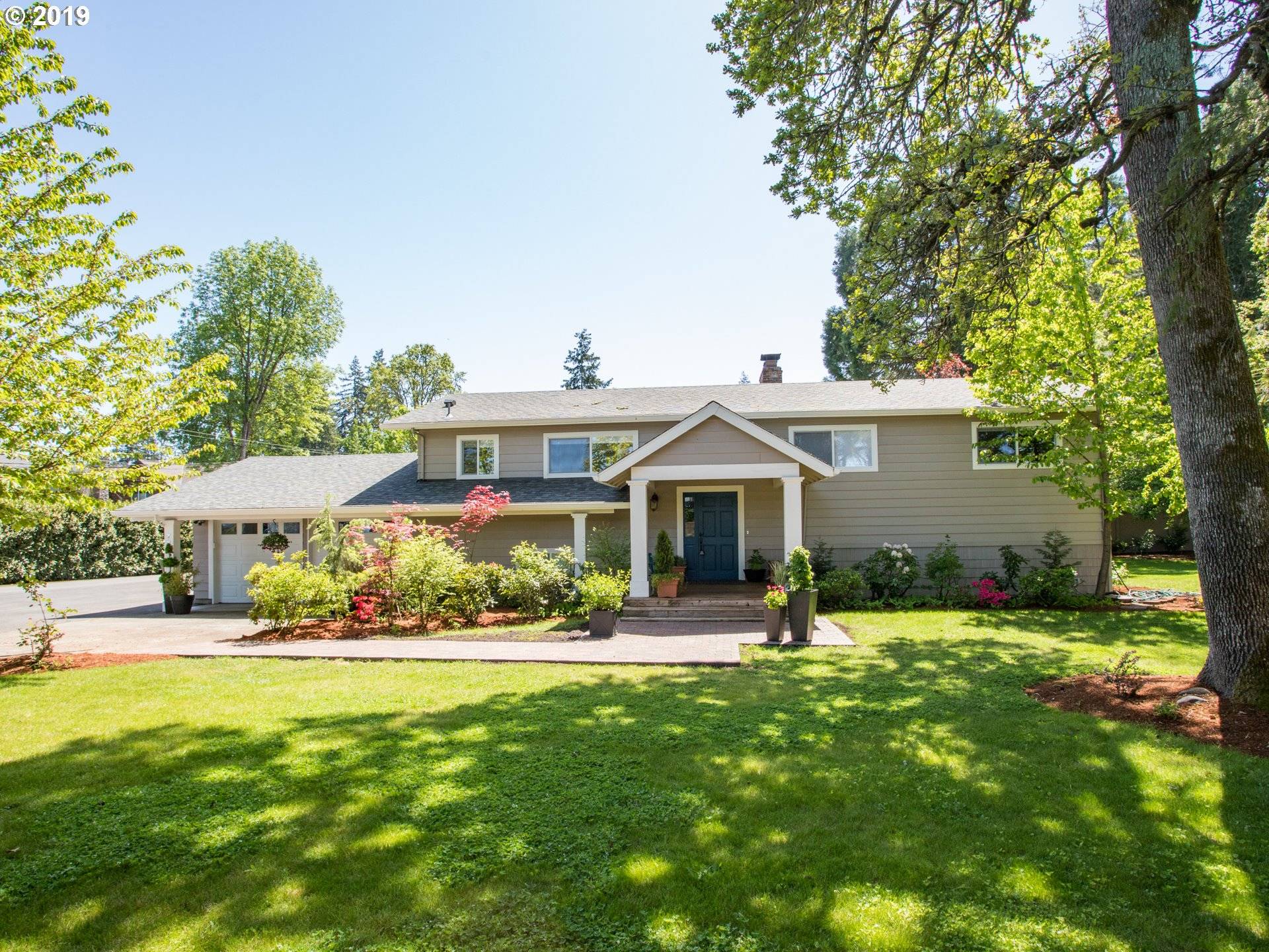 776 NE EVERGREEN RD, Hillsboro, OR 97124