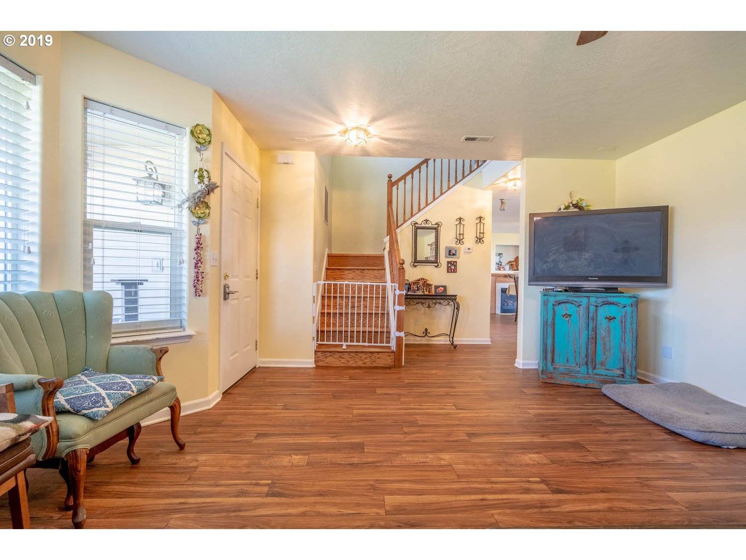 Hermiston, OR 97838,422 NE SKYVIEW CT
