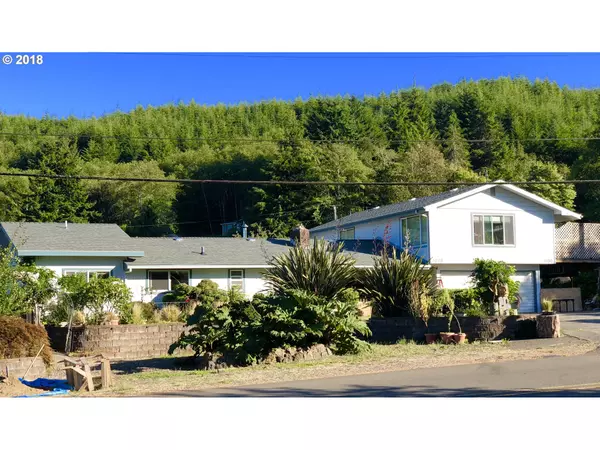 Reedsport, OR 97467,3028 LONGWOOD DR,