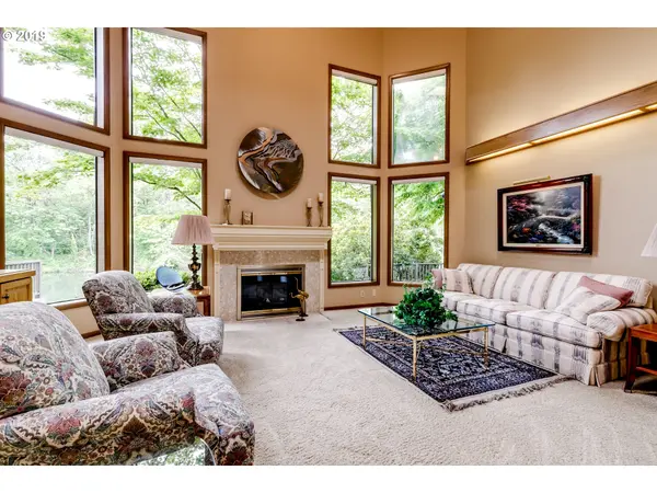 3336 BARDELL AVE, Eugene, OR 97401