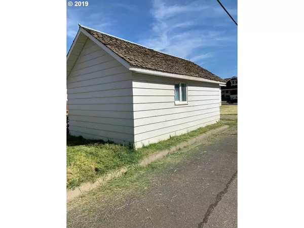 Milton Freewater, OR 97862,130 ORCHARD W AVE