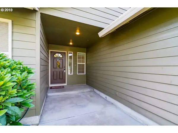 Eugene, OR 97402,1592 IRON HORSE RD