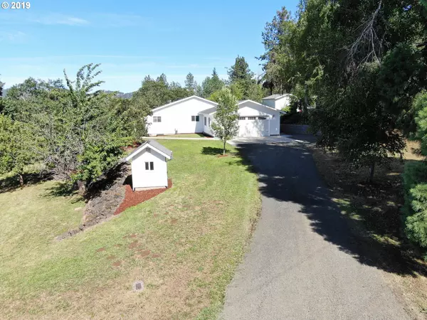 Roseburg, OR 97471,210 LAUREL DR