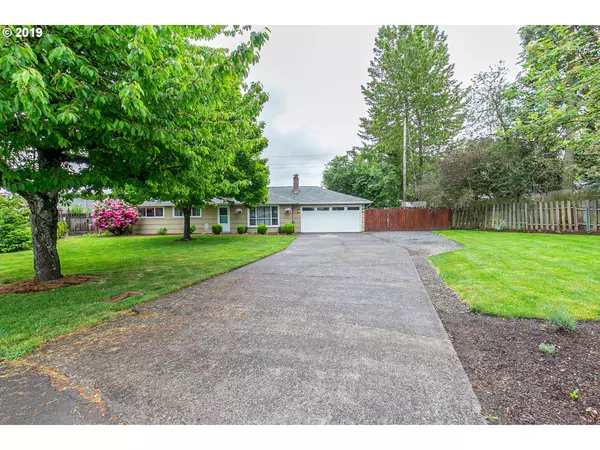 Eugene, OR 97401,755 MEADOWVALE CT