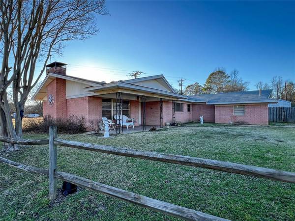 110 Kellyville Cut Off, Jefferson, TX 75657