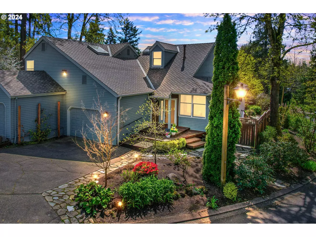 Lake Oswego, OR 97035,15275 BOONES WAY