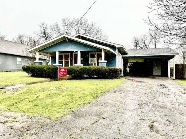 509 S Preston Street, Wolfe City, TX 75496