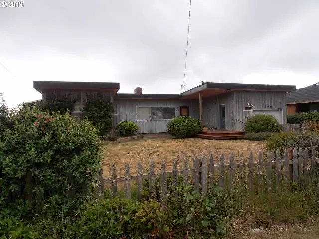 166 N Ocean AVE, Gearhart, OR 97138