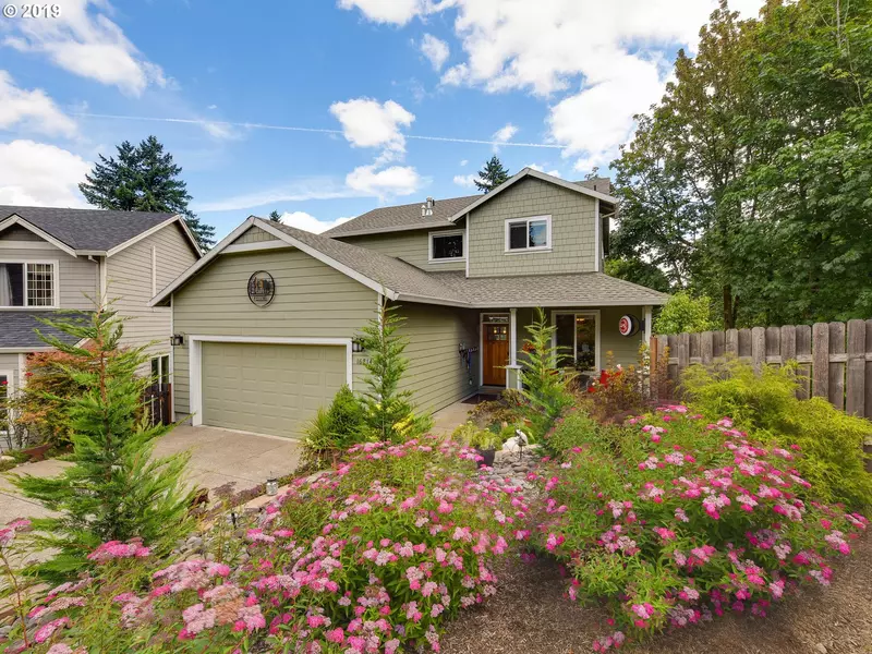 16814 SE KNOLL RIDGE TER, Milwaukie, OR 97267