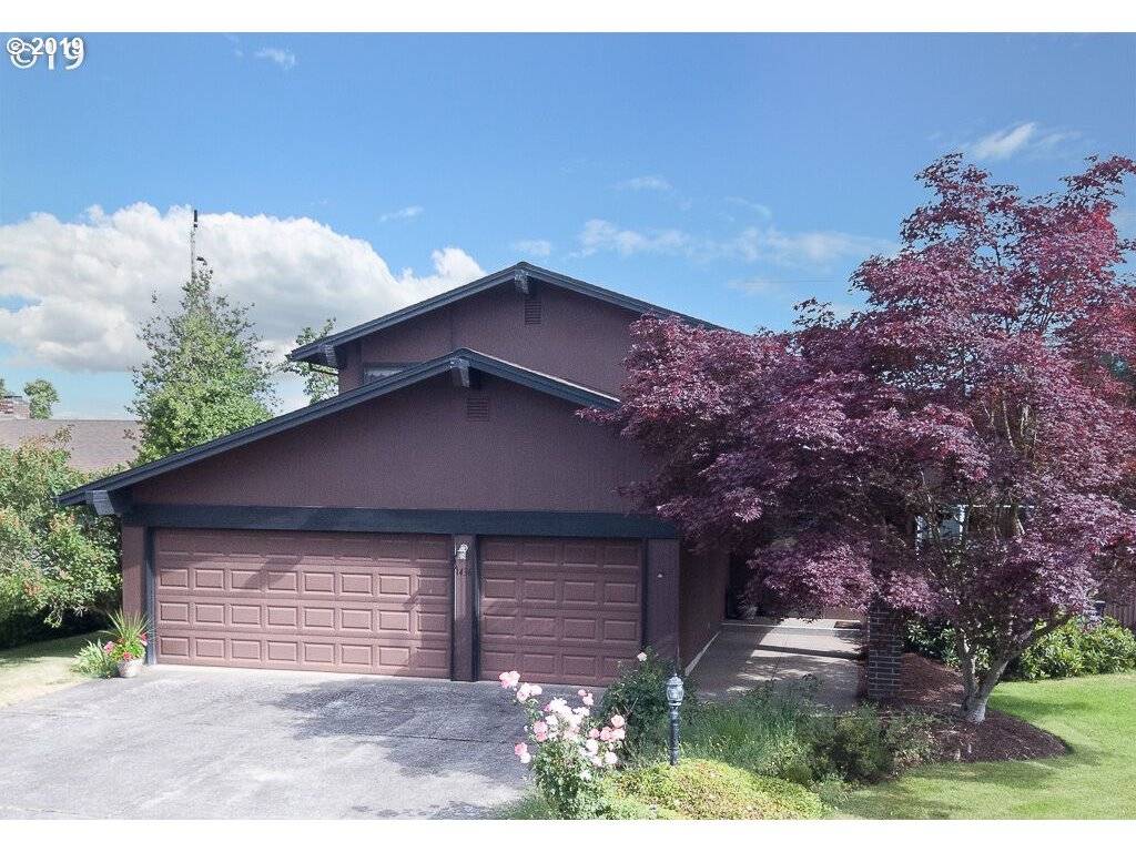 1436 LAWNRIDGE AVE, Springfield, OR 97477