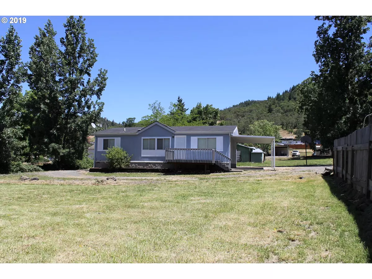 Roseburg, OR 97470,194 PLEASANT AVE