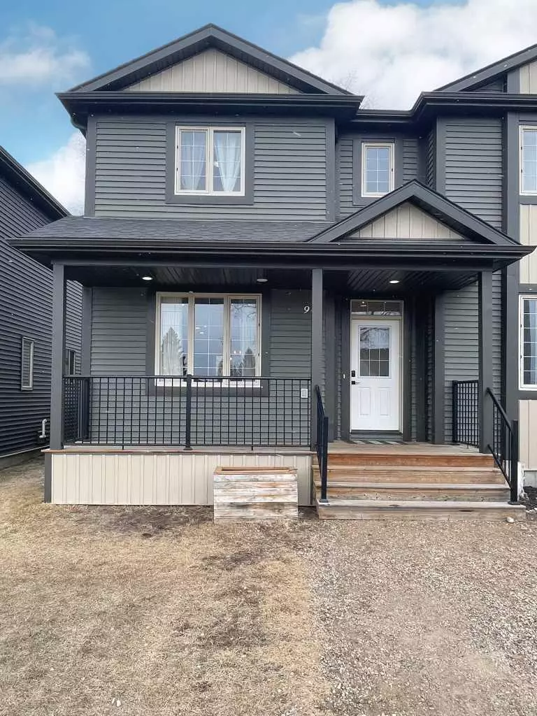 Wainwright, AB T9W 1C9,906 8 AVE