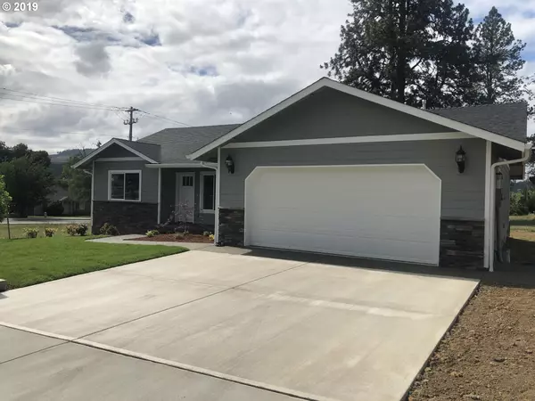 Sutherlin, OR 97479,156 Addison