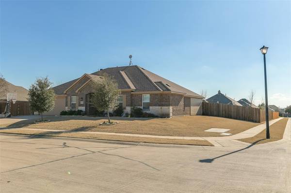 100 Citation Lane, Waxahachie, TX 75165