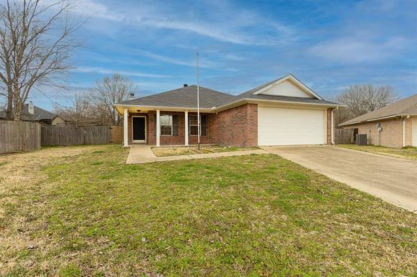 7050 Ranch Hill Drive, Flint, TX 75762