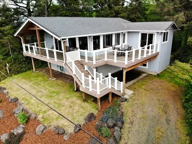 34304 J PL, Ocean Park, WA 98640